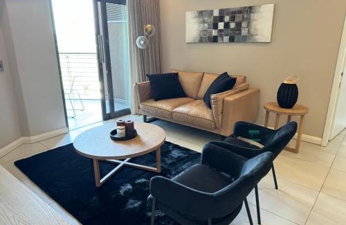 Menlyn Apartment | Menlyn Maine Triology - 10 On Capital