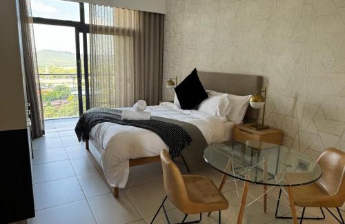 Menlyn Apartment | Menlyn Maine Triology - 10 On Capital