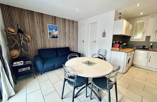 Palavas-les-Flots Apartment | Mer & Soleil : Apartment for 4 people, air conditioning, parking, terrace, 100m from the sea