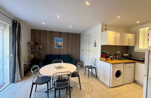 Palavas-les-Flots Apartment | Mer & Soleil : Apartment for 4 people, air conditioning, parking, terrace, 100m from the sea