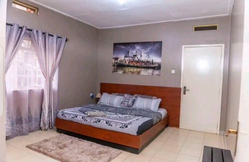 Kampala House | Merak Home