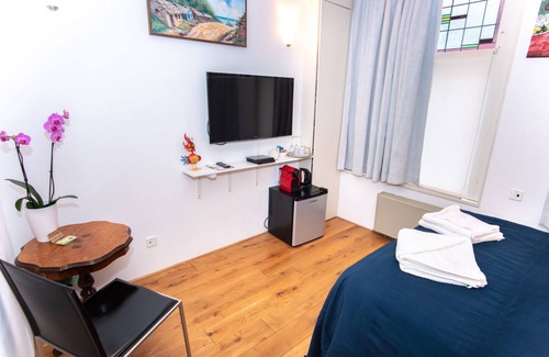 Haarlemmerbuurt Bed & Breakfast | MercedesBnB Amsterdam Center City