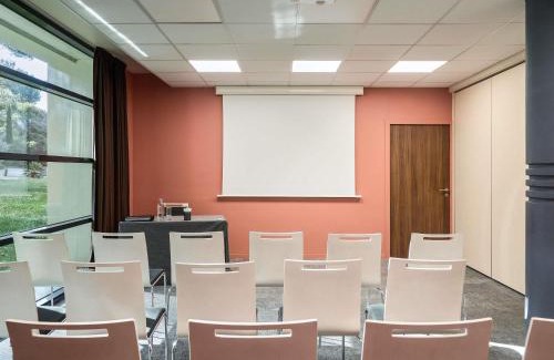 Grand Sud Hotel | Mercure Aix-en-Provence La Duranne Gare TGV