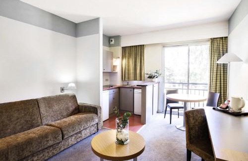 Seilh Hotel | Mercure Toulouse Aéroport Golf de Seilh