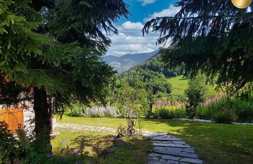 Le Raffort Apartment | Meribel - 200 meters from the ski lifts - 3 bedroom