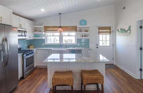 Topsail Beach House | Mermaid Cottage | Sound Front + Near Beach Access!