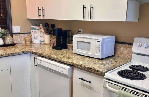 Regional District of Nanaimo Apartment | Mermaid Cove - OceanFront - 1BDRM