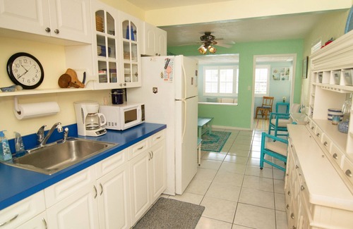 Roberta Heights House | Mermaid House - unlimited well mannered pets .HotTub
