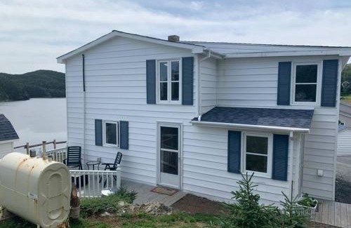 Newfoundland House | Merritt's Harbour Memories