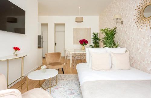 Strasbourg -Saint-Denis Apartment | Merveil - Family Suite - Marais - Martin IV