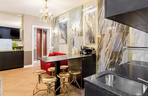 Faubourg Saint-Germain Apartment | Merveil - Luxury Suite - Tour Eiffel - Laos