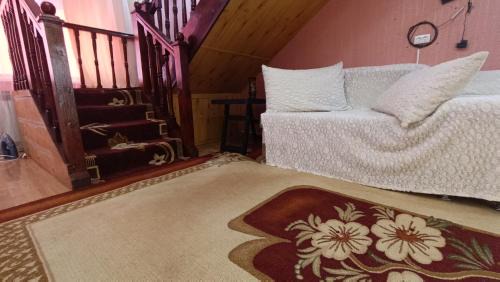 Karakol House | Mery
