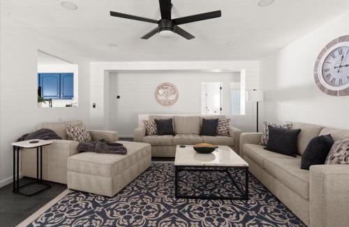 East Mesa House | Mesa Oasis Private Pool Fire Pit Sleeps 6