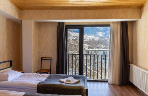 Bagvdanari Hotel | Mestia Hotel Amirani