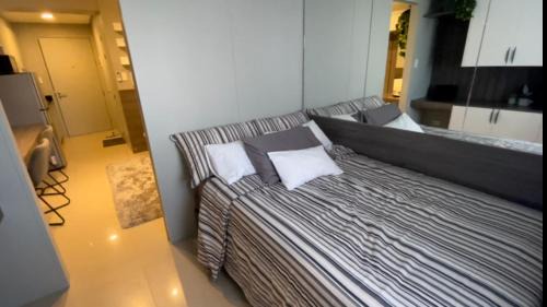 Barangay 76 Apartment | Metro Condotel Shore 2 Residences Tower 1