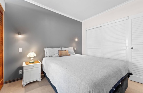 Auckland Central Business District Cottage | Metro Retreat - Auckland Central Apartment