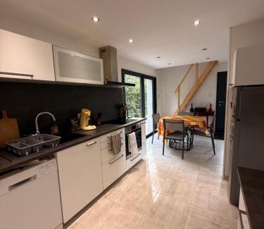 Concarneau House | Meublé de tourisme classé 3 étoiles à 50m de la plage