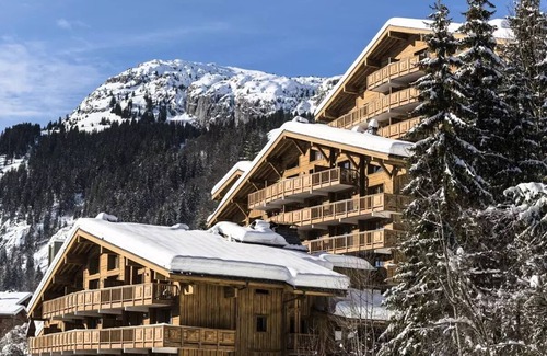 Le Grand-Bornand Apartment | MGM Hotels & Residences - Residence Le Roc des Tours * - 5 Room Apartment 10 People Prestige Mountain View