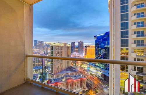 Las Vegas Condo | MGM Signature-30-721 1Br2Ba F1/Strip View Balcony