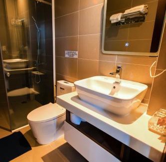 District 4 Apartment | MHome