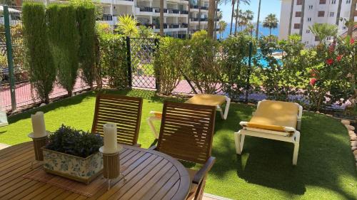 Sitio de Calahonda Apartment | MI CAPRICHO, Beachfront, Grownfloor, Private Garden & Terrace