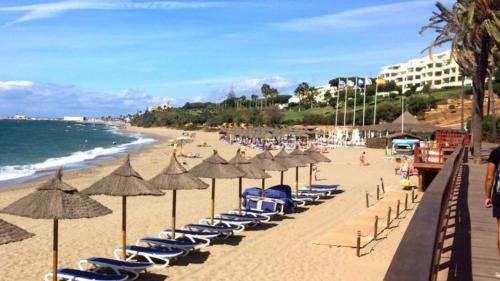 Sitio de Calahonda Apartment | MI CAPRICHO C16 Beachfront Apartment