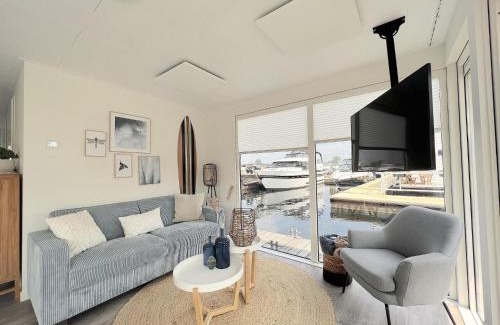 Kerkdriel House | Mi La Luna