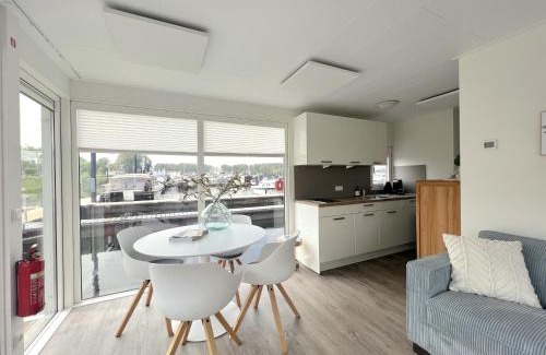 Kerkdriel House | Mi La Luna