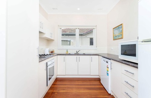 Mount Clarence House | MIA AMORE, ALBANY. COSY HOME WITH VIEWS, CENTRAL TO BEACHES AND CITY