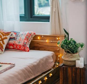 Dong Da Apartment | MiaCasaHanoi - King Bed - Free laundry - Netflix & Rooftop Chill