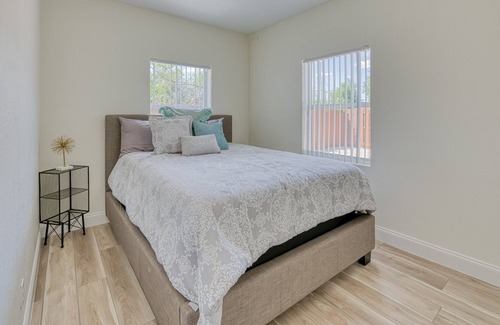 West Little River House | Miami Comfort & Cozy! Near South Beach & Wynwood & Hard Rock Stadium