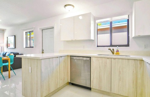 Gladeview Apartment | Miami Duplex w/Free Parking – 10 Min to Wynwood