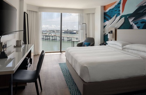 Downtown Miami Hotel | Miami Marriott Biscayne Bay