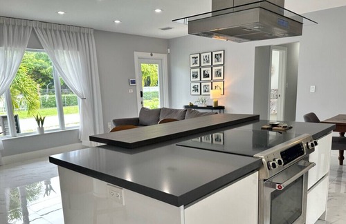 West Little River House | Miami Updated Vacation Home