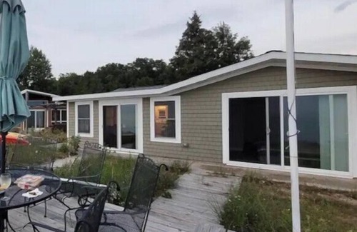 Shelby Cottage | Michigan Mistress