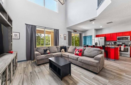 West Kissimmee Villa | Mickey's Island Escape - 6 Bedroom w/Pool Slide 6 Villa