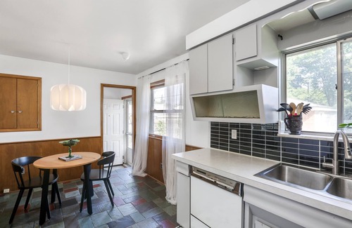 Madison Heights House | Mid Century Modern at Lincoln