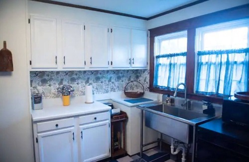 Moon House | Mid-century modern meets classic cape on the coast. n