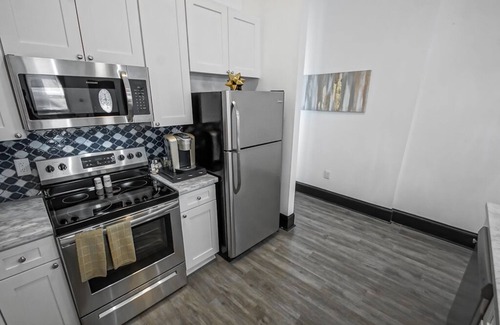 Tulane - Gravier House | Mid-City Luxury in Naw'Lins!