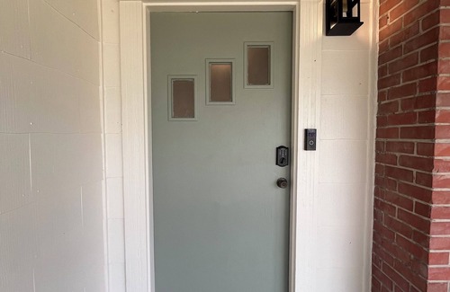 Northport House | Midcentury Bungalow with 3 Bedrooms in downtown Northport, 3 miles from campus