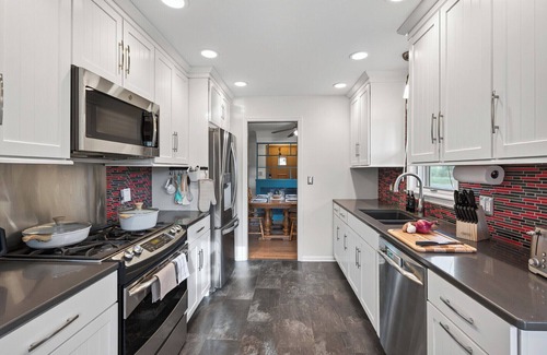Richfield House | Midcentury Modern Home with Cinema Room
