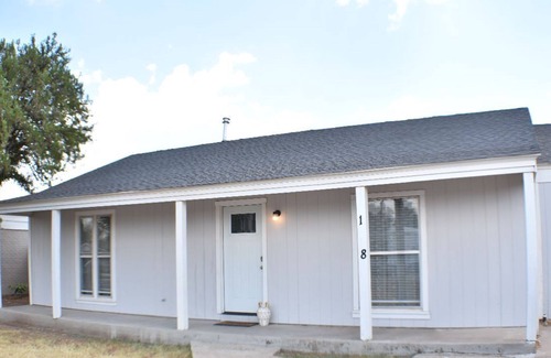 Midland House | Midland Getaway