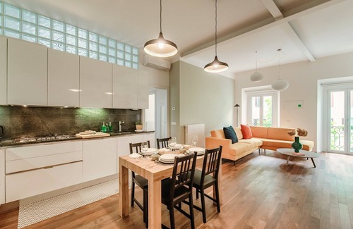 Como Apartment | Midnight Borgo