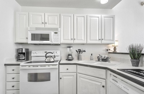 Southwest Colorado Springs House | Midterm Rental in Beautiful SW, Wifi, Garage, Sport Court, Trail, Broadmoor World Arena