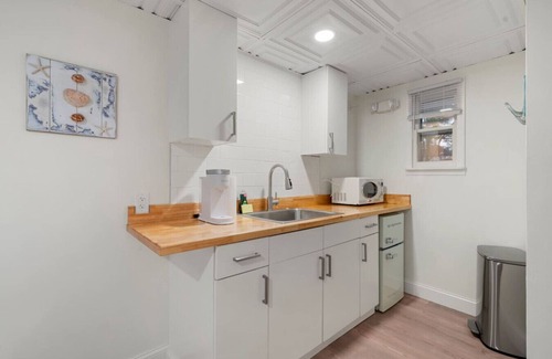 Sylvan Beach Apartment | `Midway Retreat`-2 Full Beds in Sylvan Beach NEW