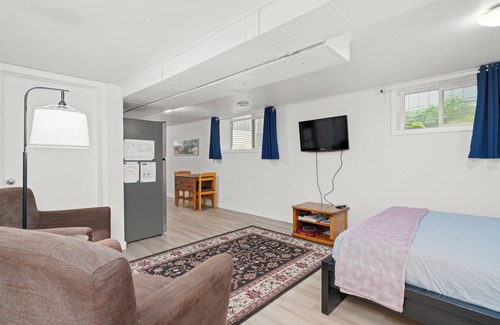 Southwest Calgary Apartment | Might Squirrel Guest Suite