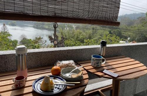 Emei House | Mihu Mountain Bed and Breakfast