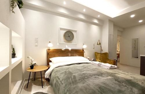 Kerameikos Apartment | Mikalis Studio