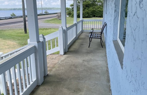 Florida Panhandle House | Mikes by the baynPet friendly Waterfront view, child friendly. Beaches close