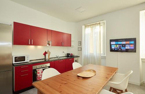 Ponte Seveso Apartment | Milano Centrale - Modern Flat